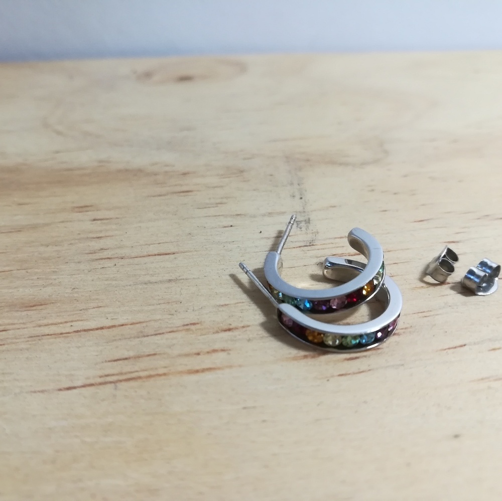 Sterling silver hoop earrings wt multicolor stones